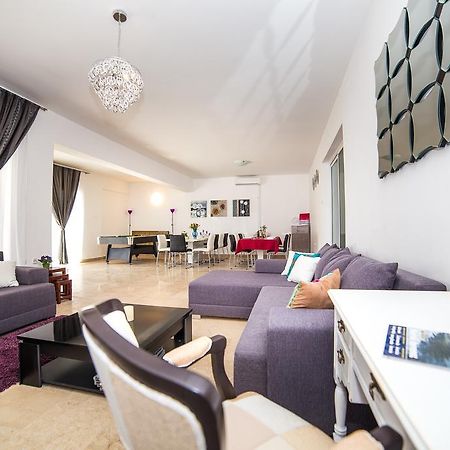 Holiday Home White House بودْسْتغانا المظهر الخارجي الصورة
