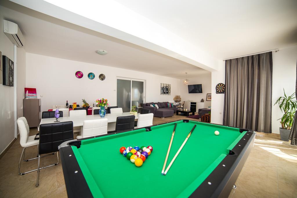 Holiday Home White House بودْسْتغانا المظهر الخارجي الصورة