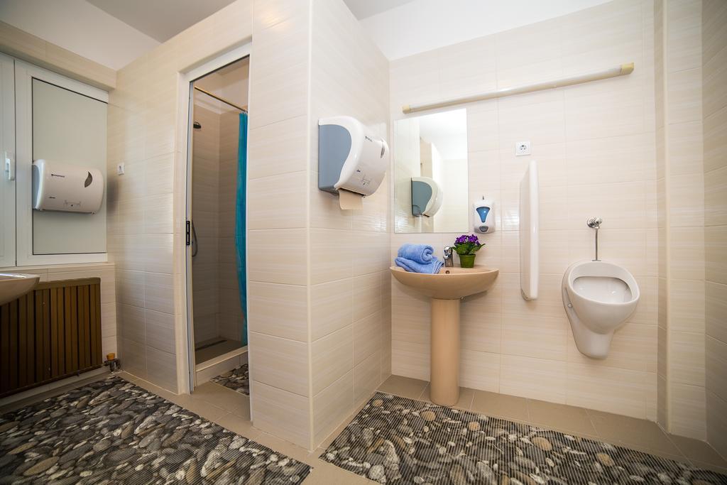 Holiday Home White House بودْسْتغانا المظهر الخارجي الصورة