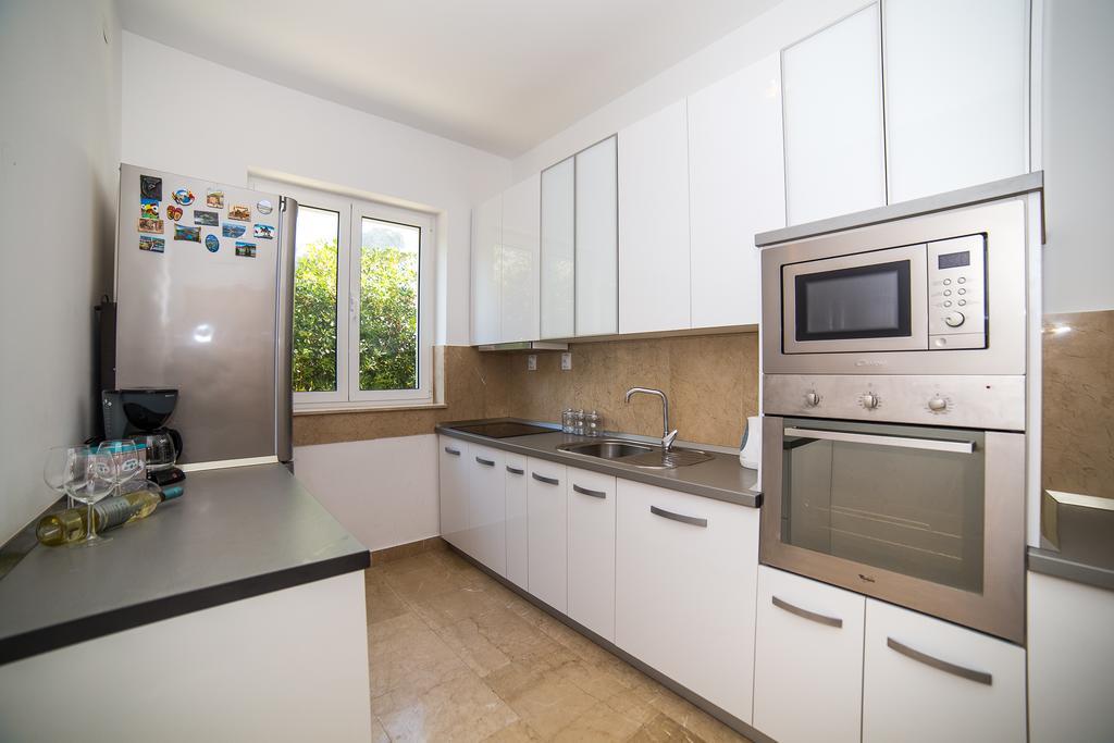 Holiday Home White House بودْسْتغانا المظهر الخارجي الصورة